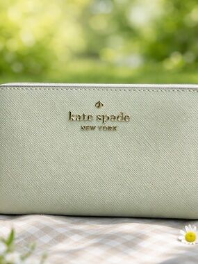 NWOT KATE SPADE MADISON WALLET